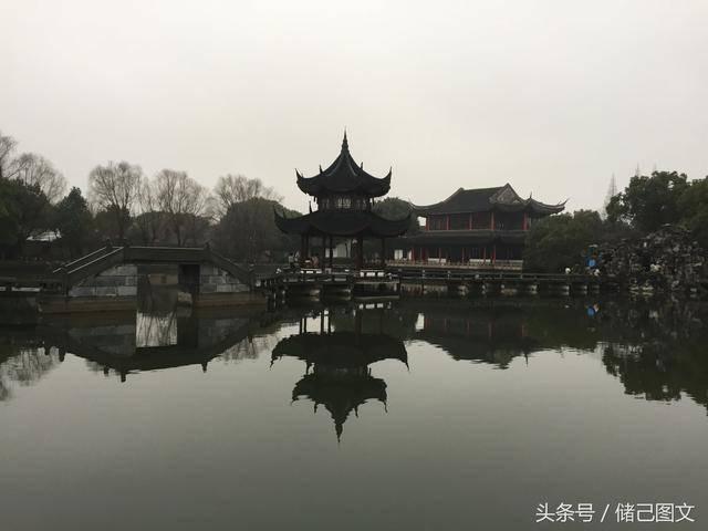 白色情人节：校园迷宫